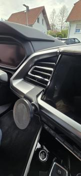 Preview: RS-Mount,fahrzeugspezifischer Handyhalter passend für Audi Q4 etron ab Baujahr 2021, Made in Germany